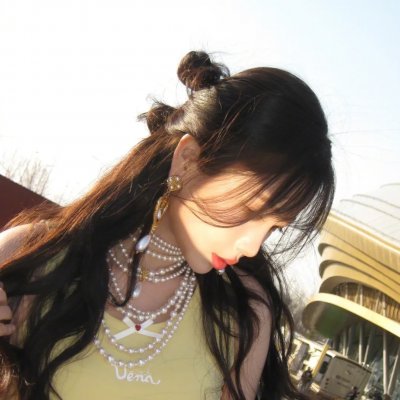 我一个小明星，搞点副业合理吧