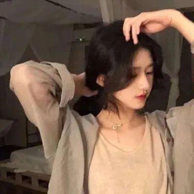 八岁清北卖鹅腿，校长叫我小孩哥